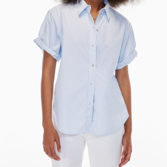 ARITZIA Denim Forum
The Jane Shirt - Picture 3 of 4